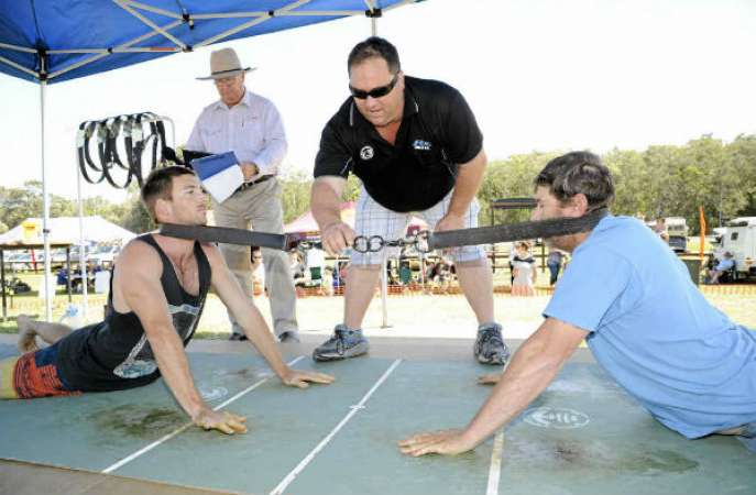 Goanna-Pulling