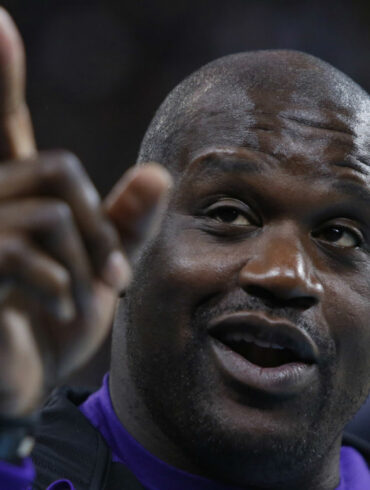 Is Shaquille O'Neal a billionaire?