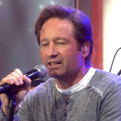 Who is Duchovny Dating?