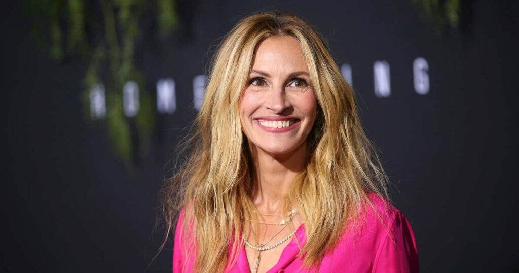 How much does Julia Roberts worth?