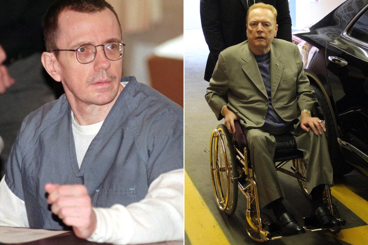 How did Larry Flynt get paralyzed?