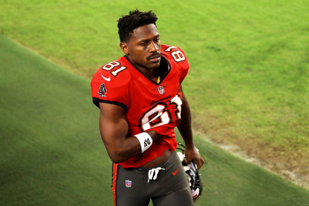 How many teams has Antonio Brown been on?