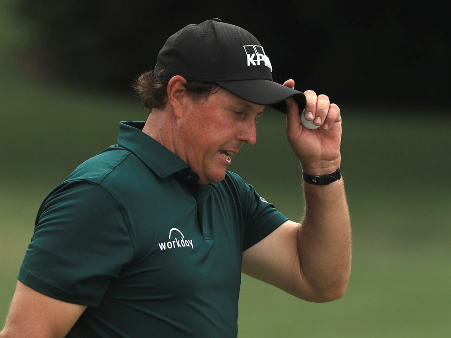 How much did Phil Mickelson pay for golf course in Arizona?