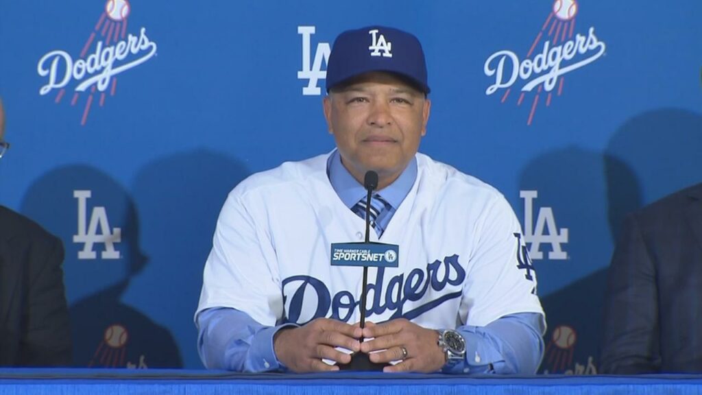 How much is Dave Roberts salary?