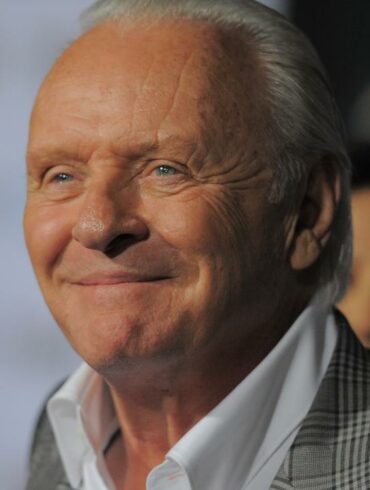 How much did Anthony Hopkins get paid for Thor?