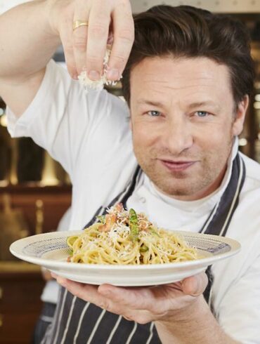 Who's the richest chef in the world?