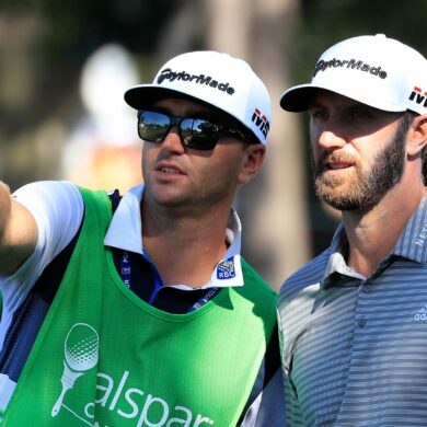 How much did Dustin Johnsons caddie make?
