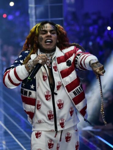 What is the net worth of 6ix9ine in 2020?