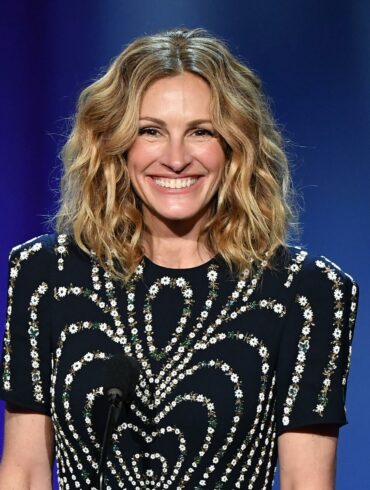 How much is Julia Roberts worth?