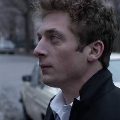 How rich is Jeremy Allen White?