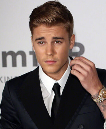 How much is Justin Bieber worth 2020?