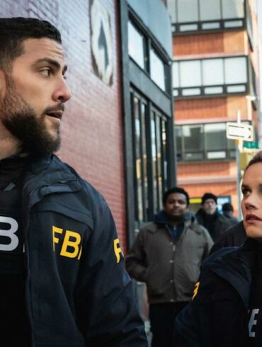 Who gets paid more NCIS or FBI?