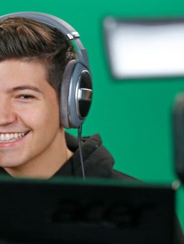 Who is richest YouTuber in world?