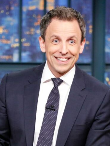 What is Seth Meyers salary?