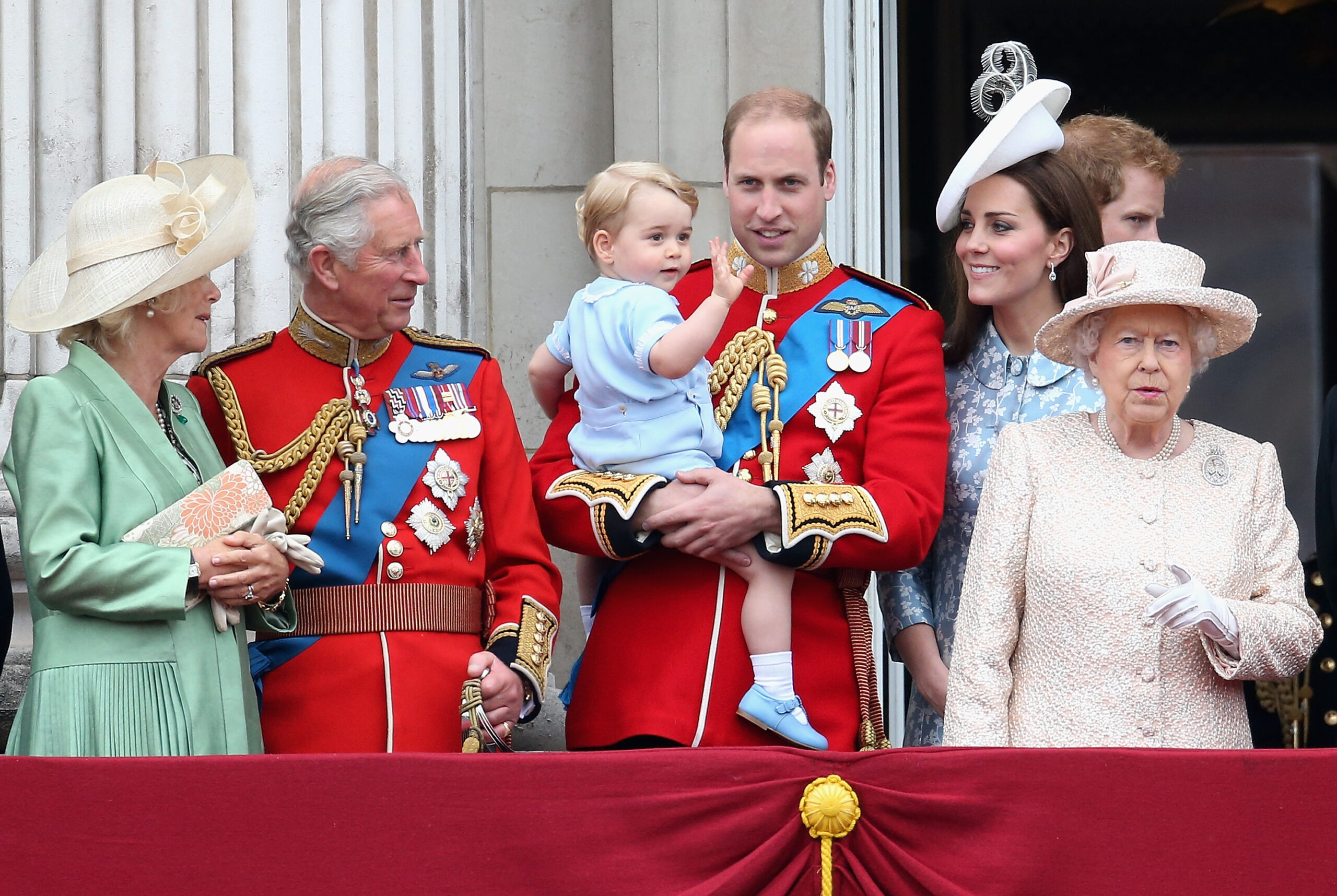 How much is the royal family worth 2021?
