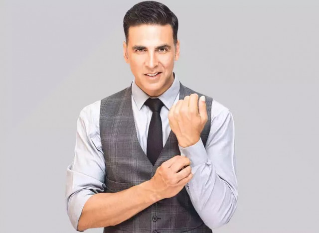 How much is Akshay Kumar 2021 worth?