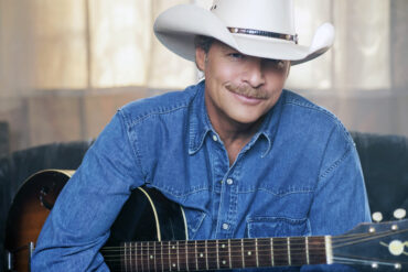 Who is the richest country singer?