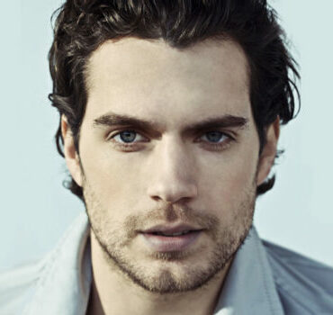 How rich is Henry Cavill?