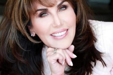 How much money does Robin McGraw make?