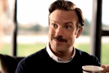 Where did Jason Sudeikis go to college?