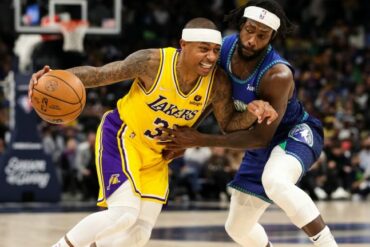 How much did Isaiah Thomas make on his 10-day contract?