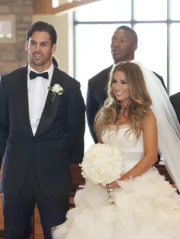 Is Jessie James Decker still married to Eric Decker?