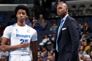 Does Penny Hardaway coach his son?