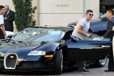 What kind of car does Simon Cowell drive?