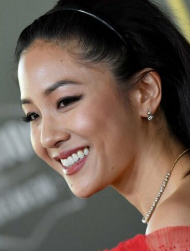 Is Constance Wu fluent in Chinese?