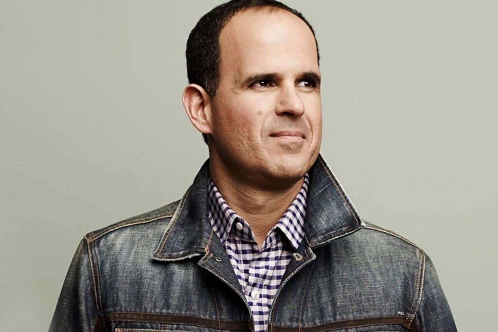 How is Marcus Lemonis rich?