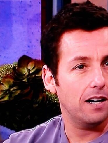 Does Adam Sandler live Hawaii?