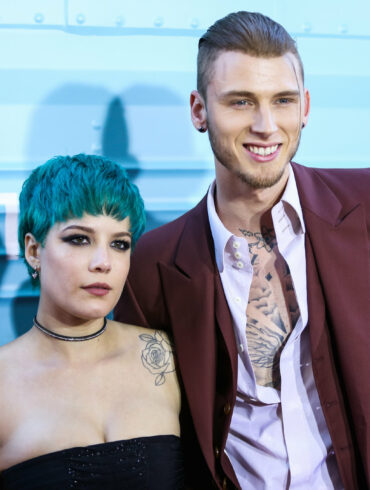 Who is Machine Gun Kelly wife?