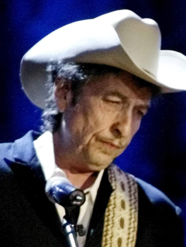 What is Bob Dylan's net worth 2021?