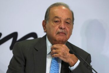 How did Carlos Slim become a billionaire?