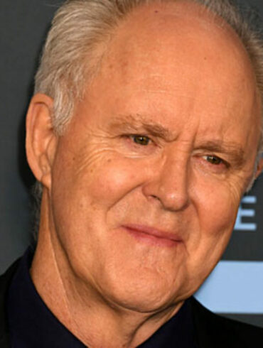 How rich is John Lithgow?