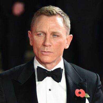 How rich is Daniel Craig?