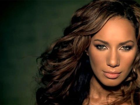 How rich is Leona Lewis?