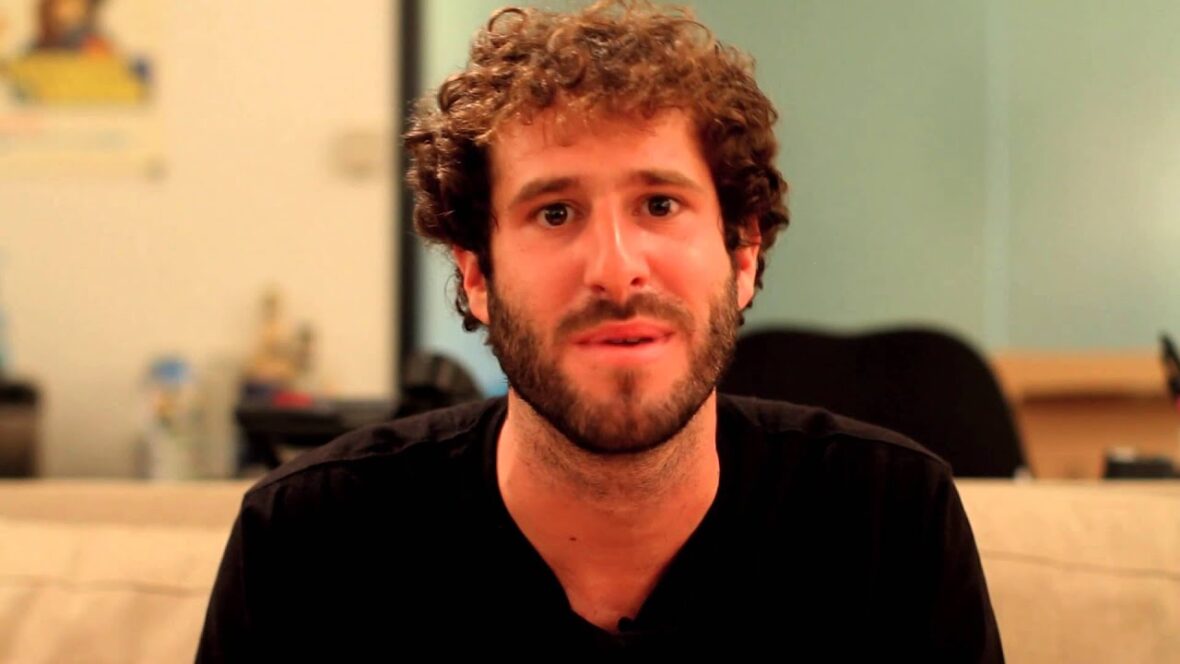Is Lil Dicky rich?