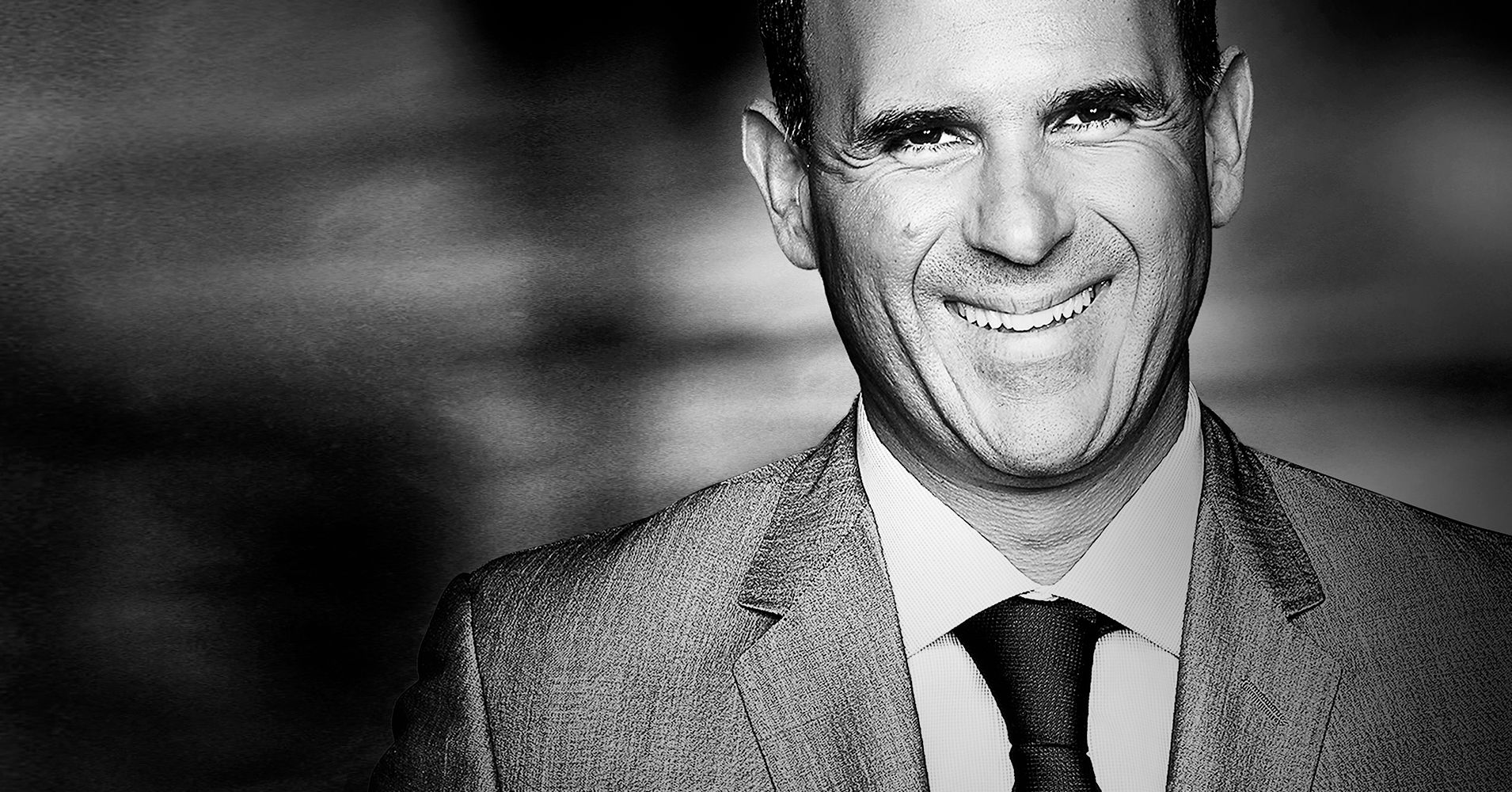 How much does Marcus Lemonis make per year?