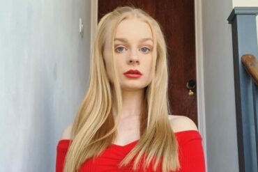 What is the fizz net worth?