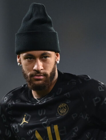 How much is Neymar 2021 worth?