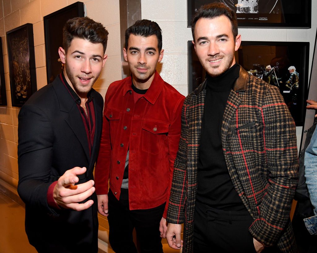 How much are the Jonas Brothers parents worth?