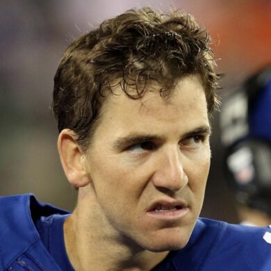 How much is Eli Mannings net worth?