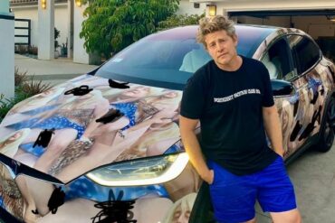 How rich is Jason Nash?