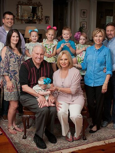 What is Donnie Swaggart's salary?