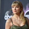 What is Taylor Swift's net worth in 2021?
