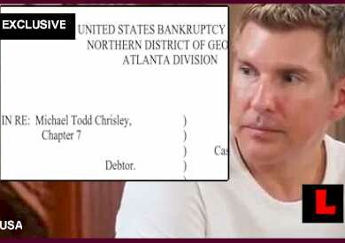 How does Chase Chrisley make money?