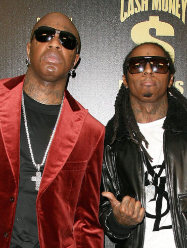 Is Birdman richer than Lil Wayne?
