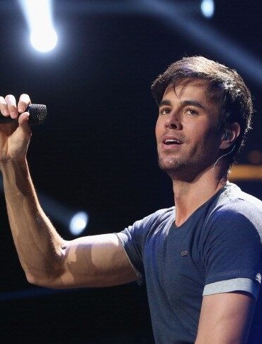 How much is Enrique Iglesias worth 2021?