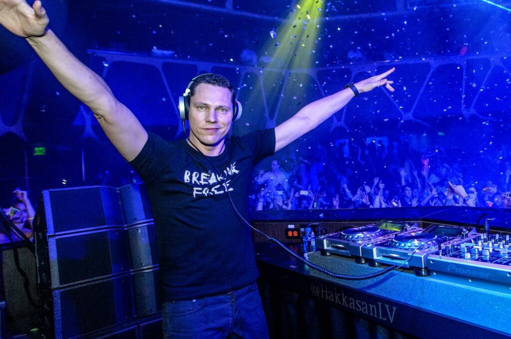 Who is #1 DJ in the world?